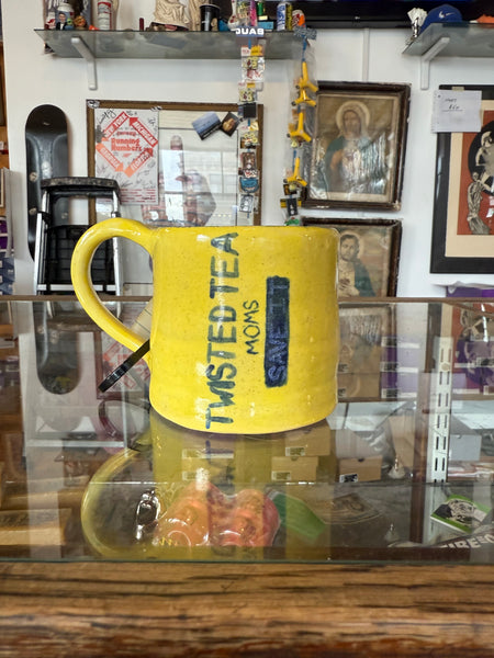 Moms mugs twea