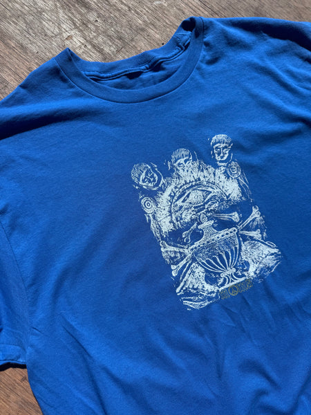 Grave mind royal and white